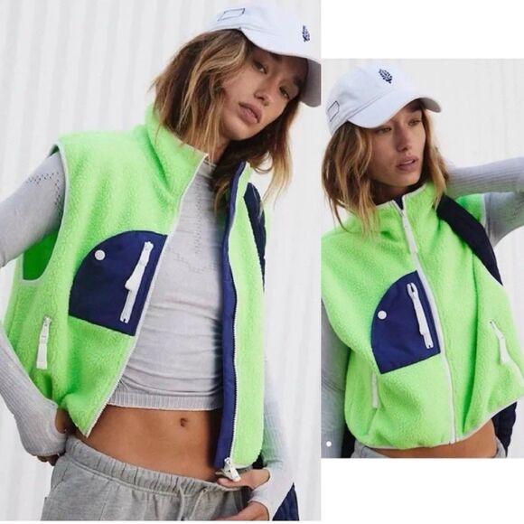 Free People Movement Hit The Slopes Vest Sherpa Fleece XS Relaxed Workout Winter - Picture 1 of 8